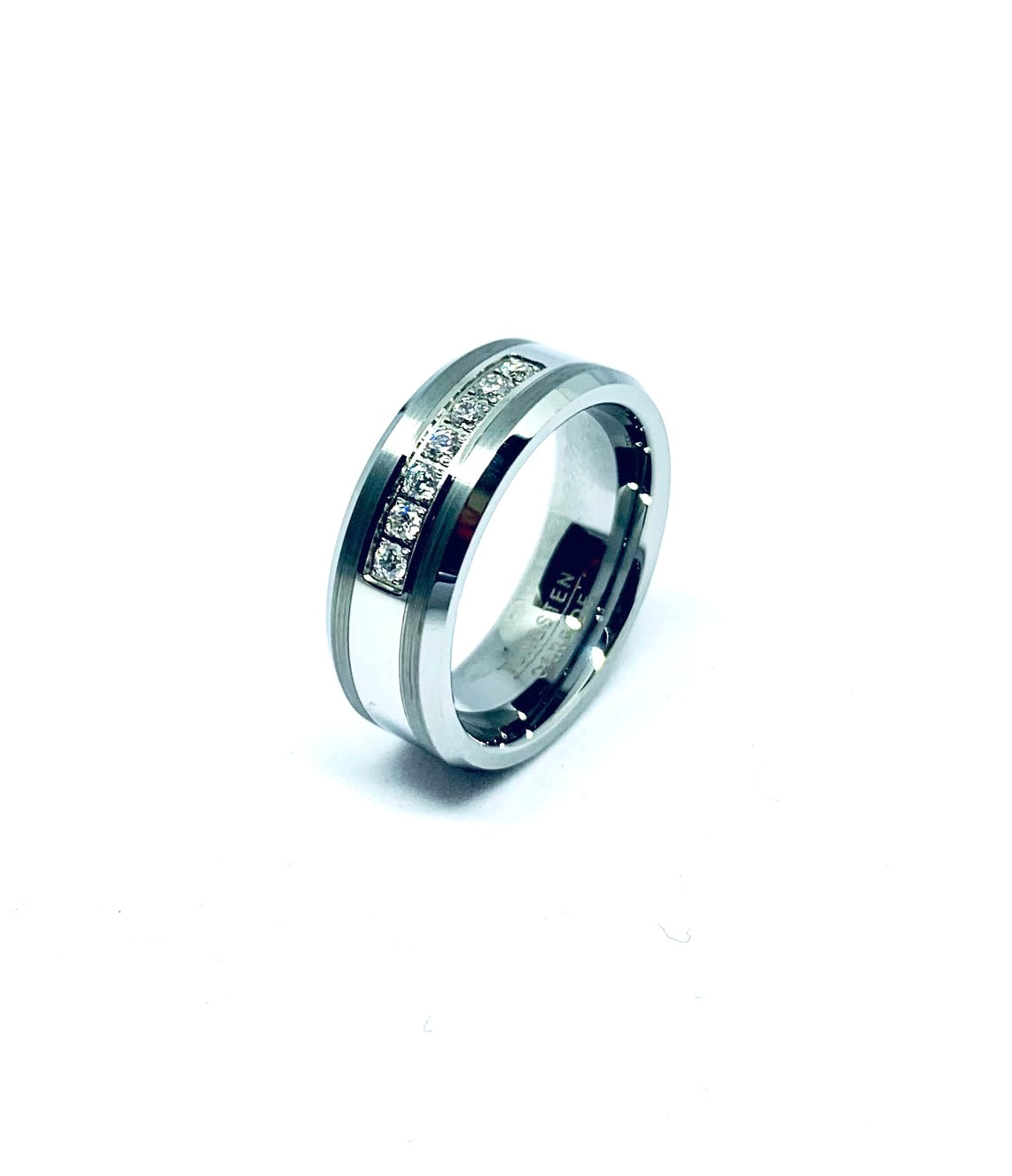 Argolla de tungsteno 8mm moissanitas. Colección Iris