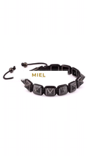 Cargar imagen en el visor de la galería, Brazalete pirámides Black Luck
