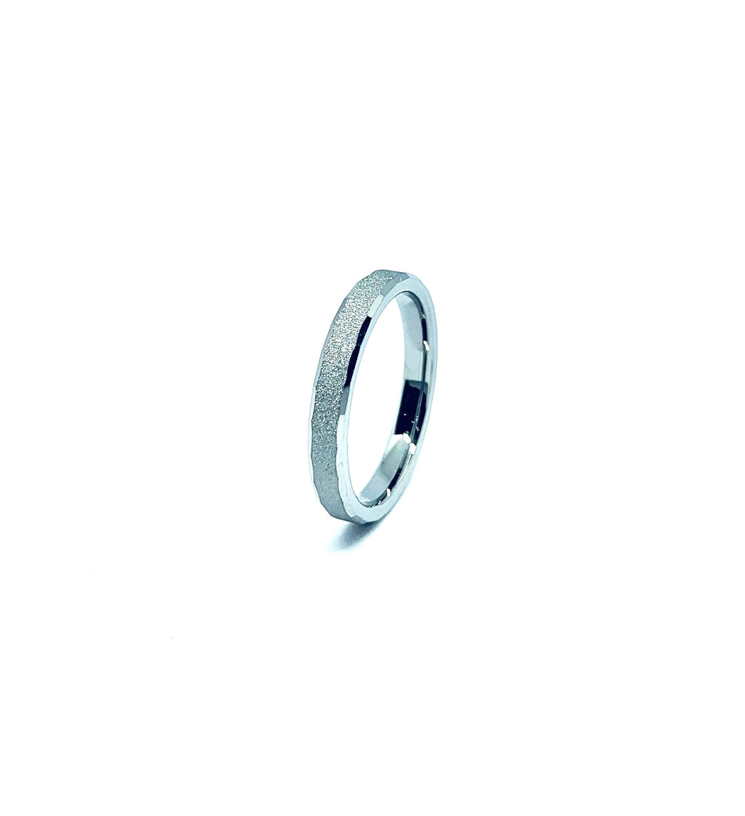 Argolla Tungsteno 3mm acabado láser. Colección Iris